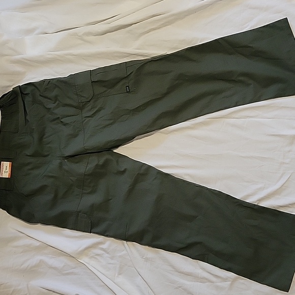 Womens Green Cargo Pants - Picture 4 of 5